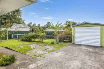 17b Eastons road, Westport