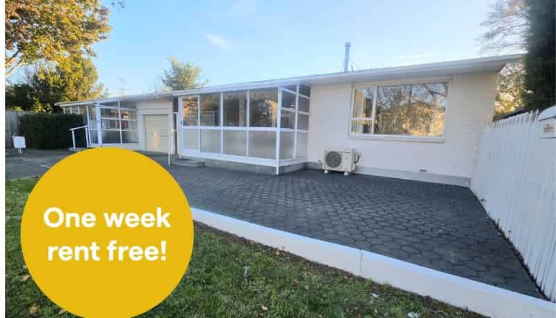 2 Parklands Drive, Huntsbury