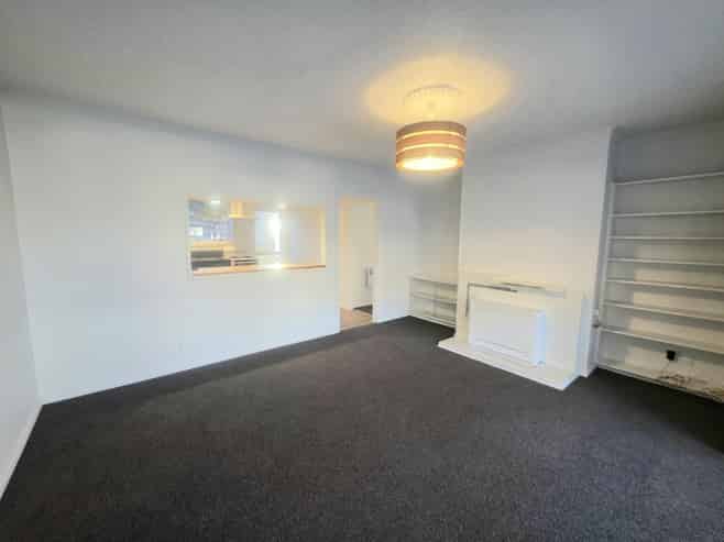 2 Parklands Drive, Huntsbury