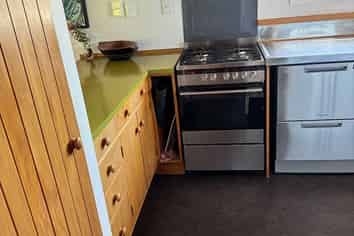 18 Frances Street, Waikanae Beach