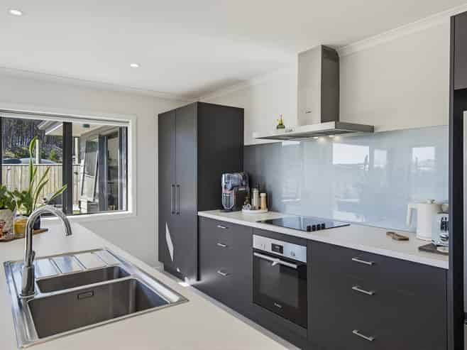 21 Mowhia Grove, Waitarere Beach