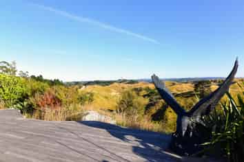 B/57 No 2 Line, Okoia