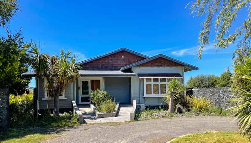 B/57 No 2 Line, Okoia