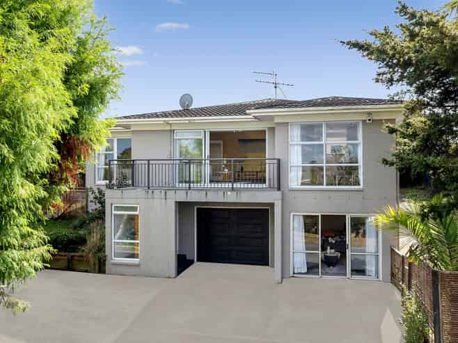 13 Maugham Drive, Bucklands Beach