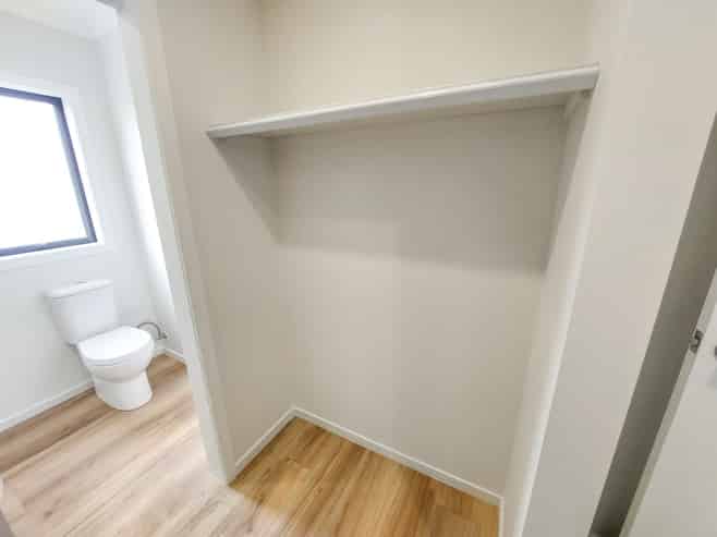 3B/7 Greta Street, Glenview