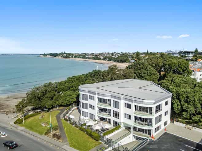  1D/7 The Promenade, Takapuna