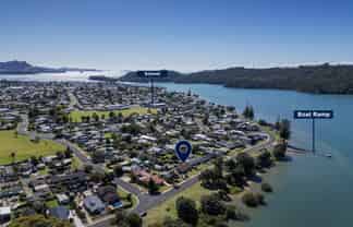 75 Robinson Road, Whitianga