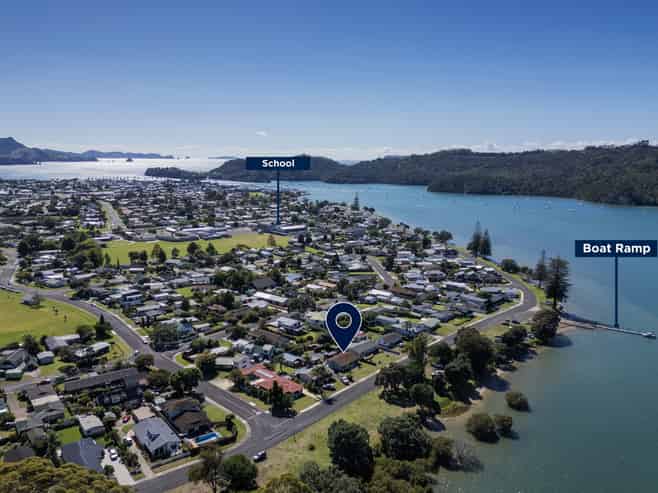 75 Robinson Road, Whitianga