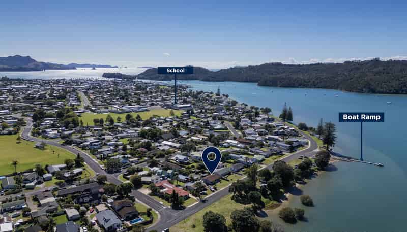 75 Robinson Road, Whitianga