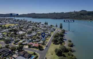 75 Robinson Road, Whitianga