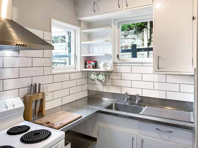 B/27 Kellsmere Crescent, Island Bay