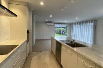 4 Nithsdale Place, Pyes Pa