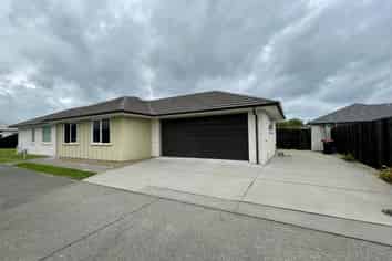 4 Nithsdale Place, Pyes Pa