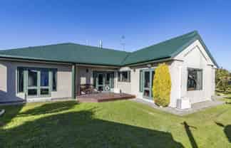4 Gibbs Drive, Woodend