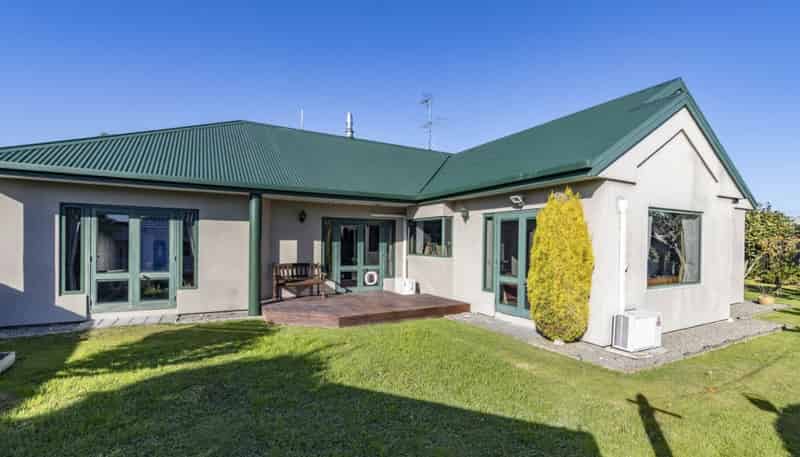 4 Gibbs Drive, Woodend