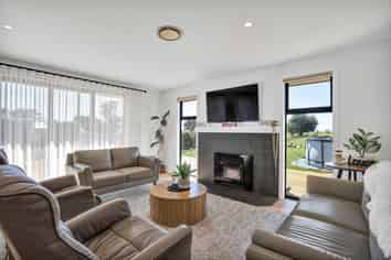 123 Princess Street, Waitara