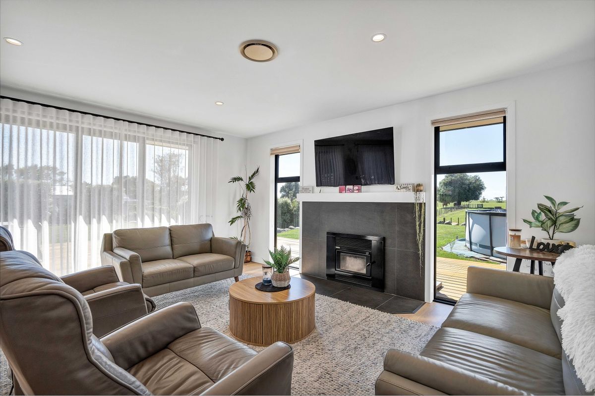 Modern lifestyle, orchard, big shed, rural outlook - Widok 3