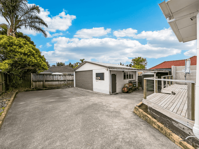 36 Pine Avenue, Henderson