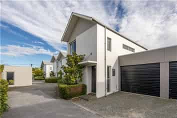 450F Madras Street, Saint Albans