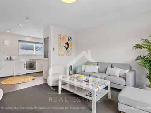 4/15a Marriner Street, Sumner