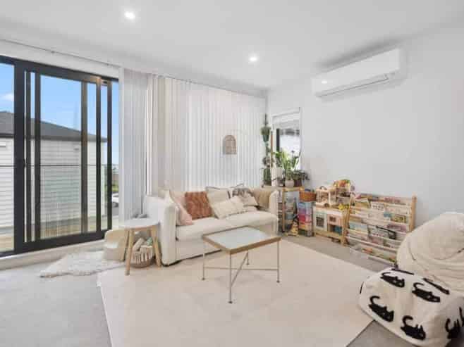 1B Robin Lane, Browns Bay