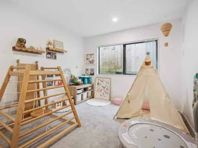 1B Robin Lane, Browns Bay