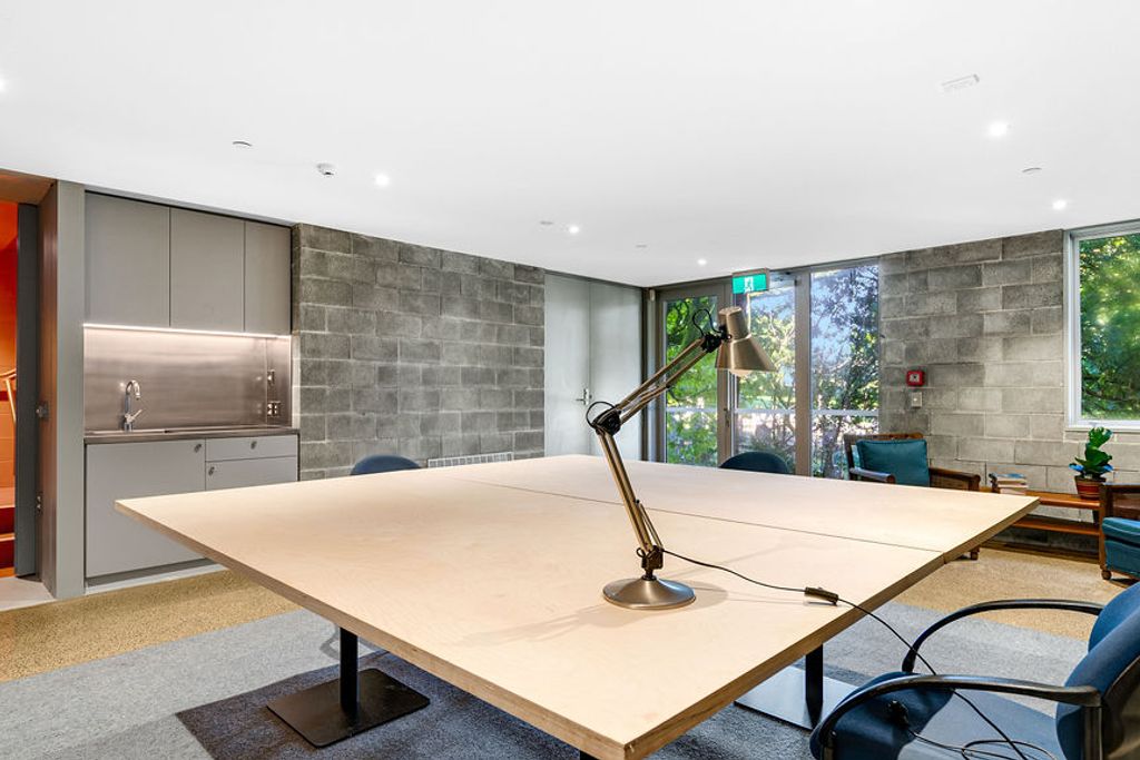 Architecturally Designed Office Space – pohled 2