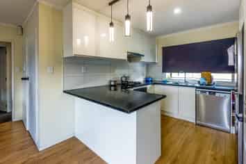 5  Sherpa Place, Massey