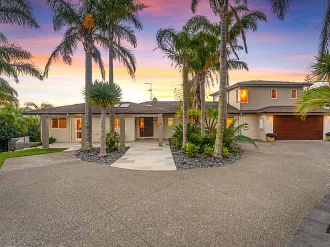 69a Kowhai Road, Mairangi Bay