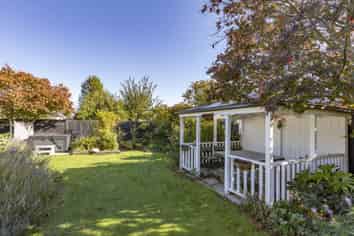 4 The Stables, Woodend