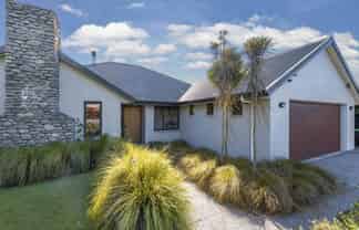 4 The Stables, Woodend