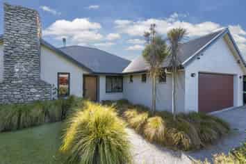 4 The Stables, Woodend