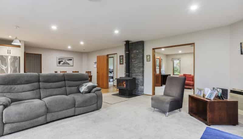 4 The Stables, Woodend