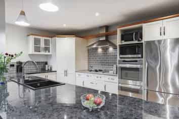 4 The Stables, Woodend