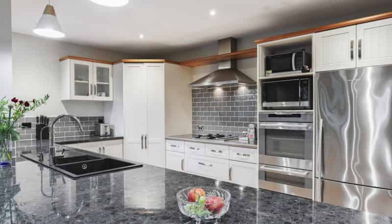 4 The Stables, Woodend