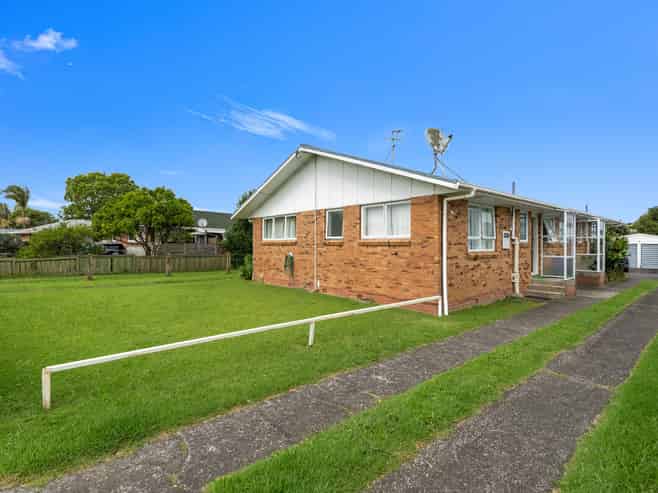 302 Rosebank Road, Avondale