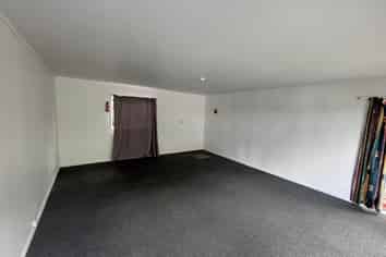 Room 10/28 Court Crescent, Panmure