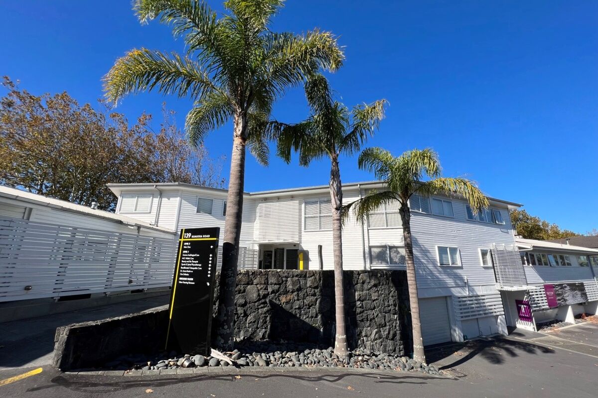 Medical Opportunity in the Heart of Remuera - Поглед 2