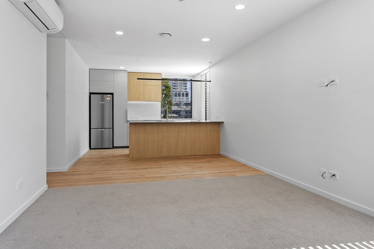Stunnning 2-Bedroom Apartment with Band Rotunda Views and Off-Street Parking for Two Cars - Widok 4