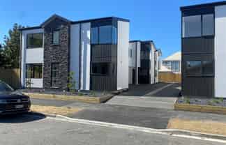  2/15 Bartlett Street, Riccarton