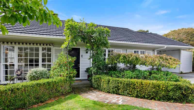 9 Kukupa Grove, HERETAUNGA