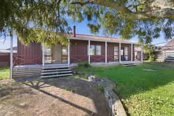 14 Dunn Street, Egmont Village