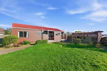 14 Dunn Street, Egmont Village