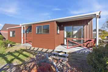 14 Dunn Street, Egmont Village