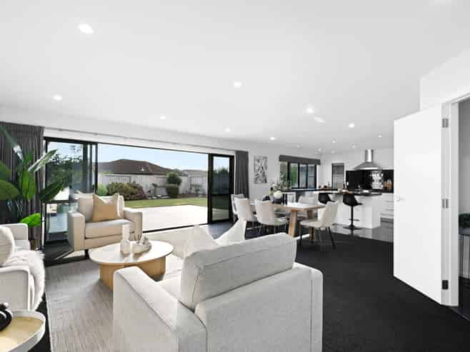 5 Briar Rose Court, Huntington