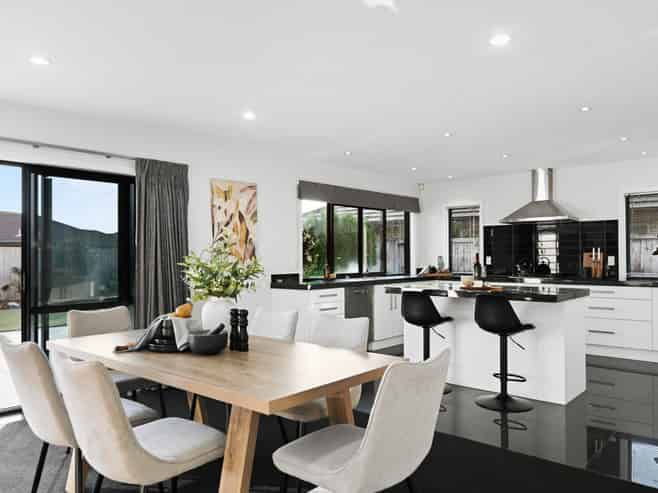 5 Briar Rose Court, Huntington