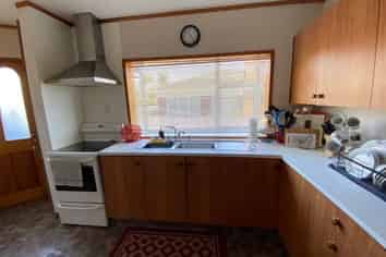 17 Kokiri Street, Te Atatu South