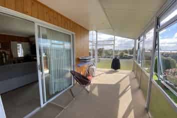 17 Kokiri Street, Te Atatu South