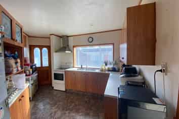 17 Kokiri Street, Te Atatu South