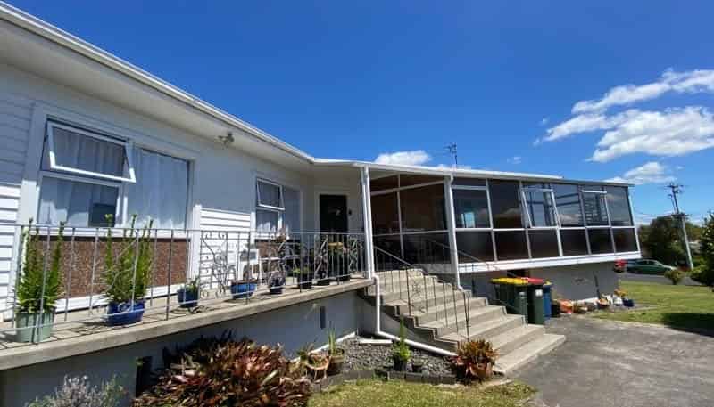 17 Kokiri Street, Te Atatu South